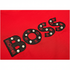 Boss playera roja detalle logo