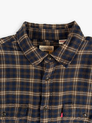 Levi’s Button Up Flannel Shirt