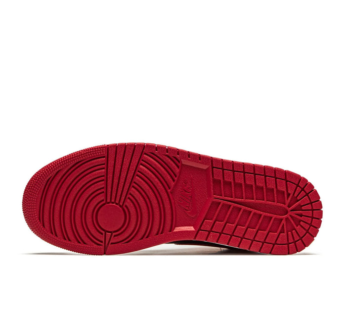 Jordan 1 Mid "Banned"