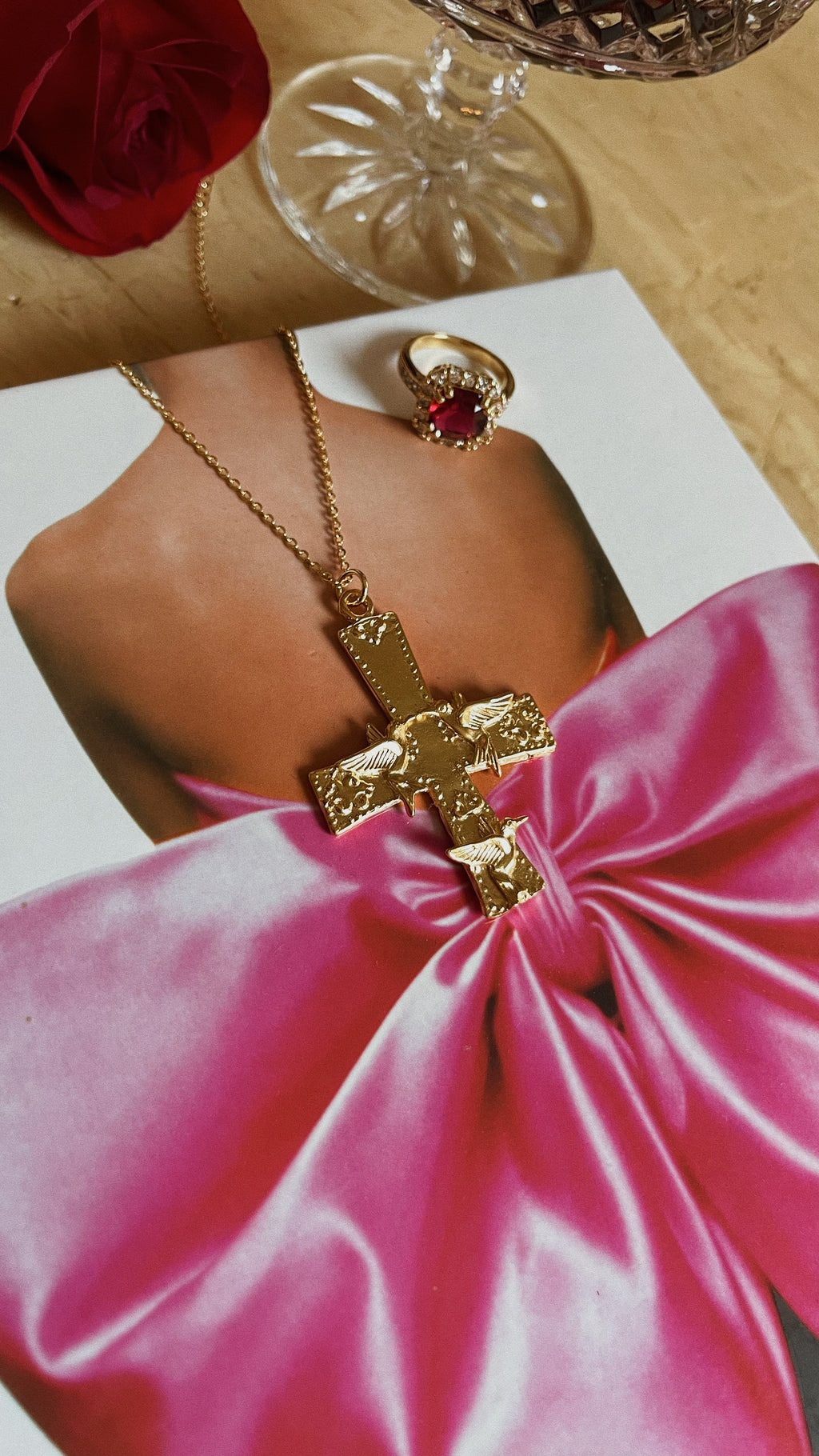Hannah 18k Gold Plated Cross Necklace - Gold