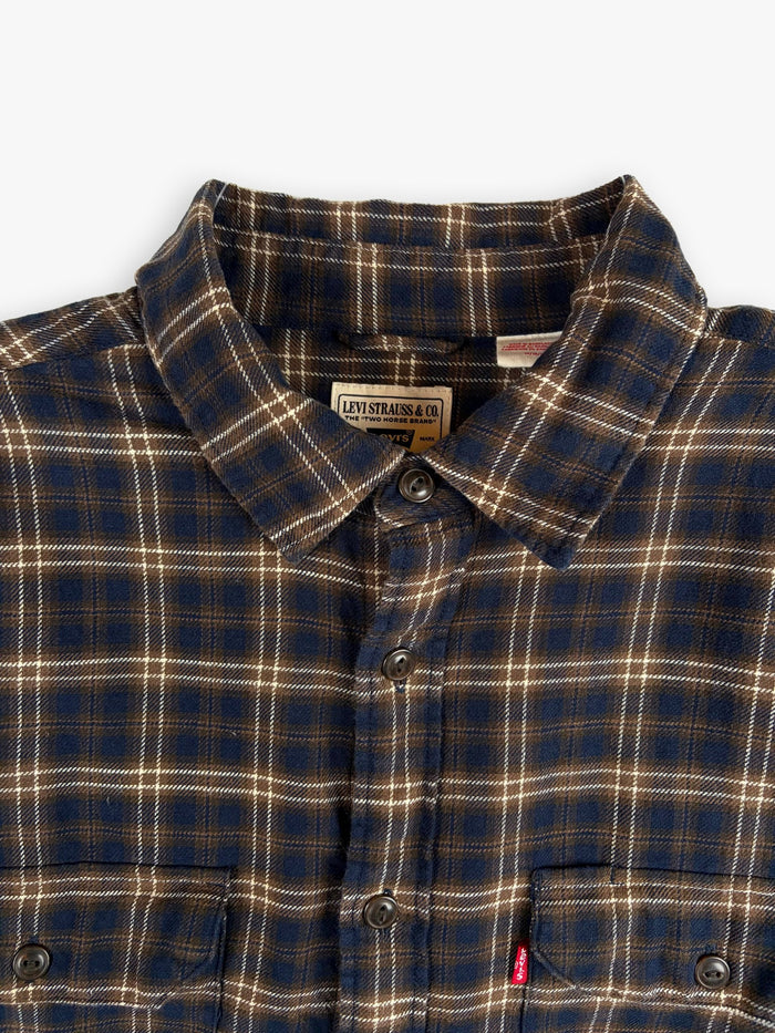 Levi’s Button Up Flannel Shirt
