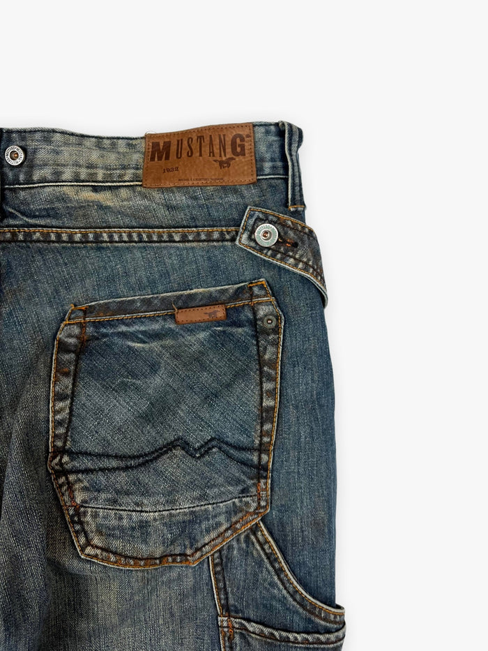 Mustang Straight Leg Jeans